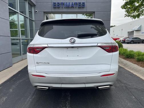 2022 Buick Enclave Essence