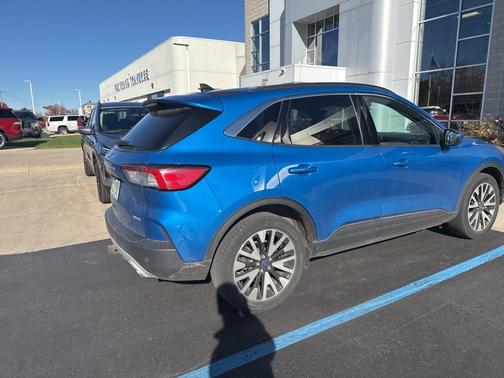 2020 Ford Escape SEL