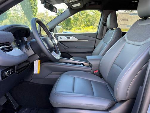 Vapor Blue Metallic 2027 Ford Explorer