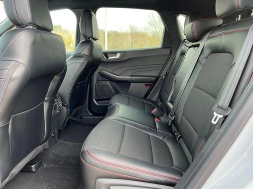 Space Silver 2026 Ford Escape ST-Line Select