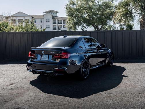 Black Sapphire Metallic 2018 BMW M3 CS