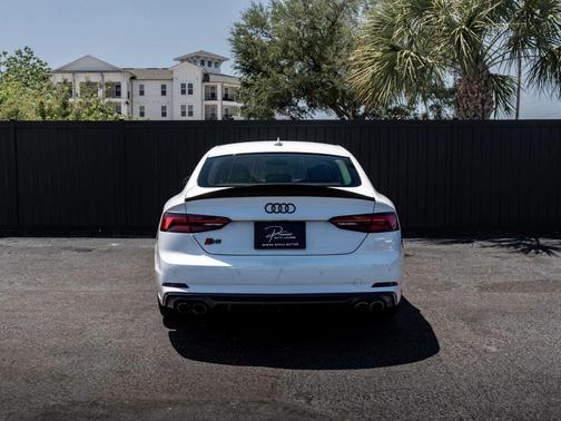 Glacier White Metallic 2019 Audi S5 3.0T Premium Plus