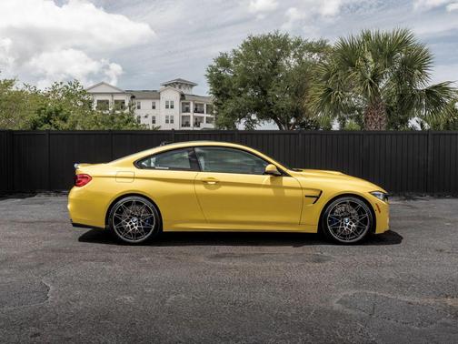 Individual Dakar Yellow 2019 BMW M4 Competition