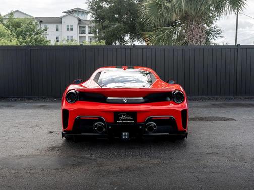 Rosso Corsa 2019 Ferrari 488 Pista Base