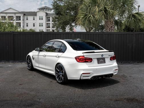Alpine White 2018 BMW M3 CS