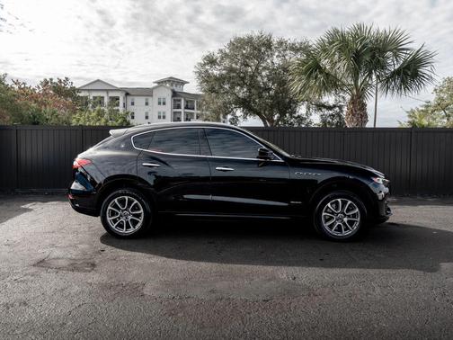 2019 Maserati Levante S GranLusso