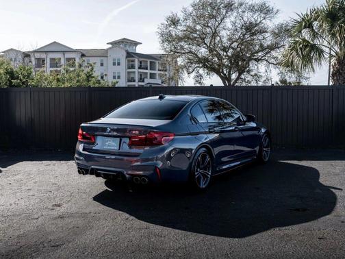 Champagne Quartz II Metallic 2020 BMW M5 Base
