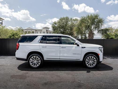 Summit White 2024 GMC Yukon Denali