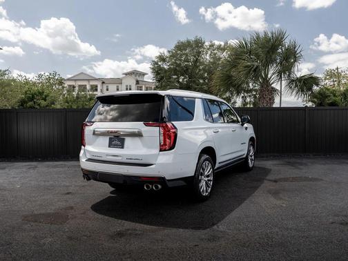 Summit White 2024 GMC Yukon Denali