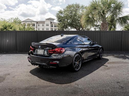 2019 BMW M4 CS