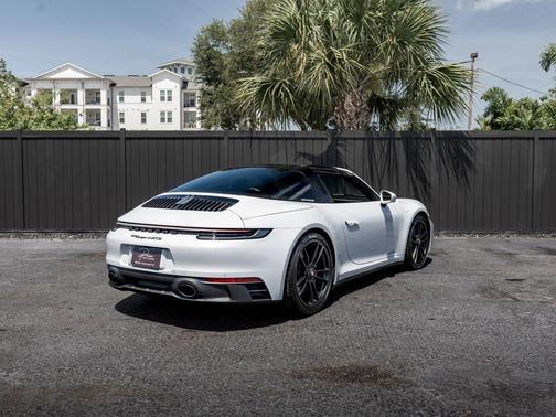 Ice Grey Metallic 2024 Porsche 911 Targa 4S