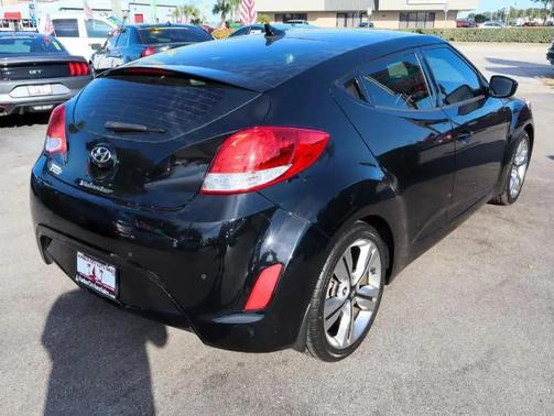 2016 Hyundai Veloster Base