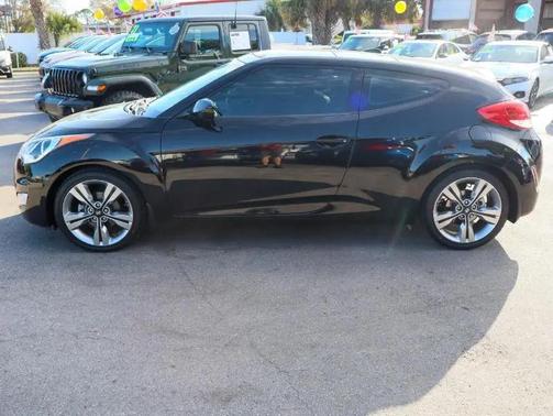 2016 Hyundai Veloster Base
