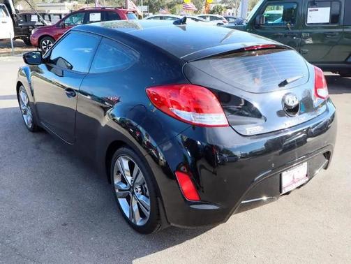2016 Hyundai Veloster Base