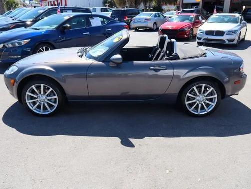 2006 Mazda MX-5 Miata Sport