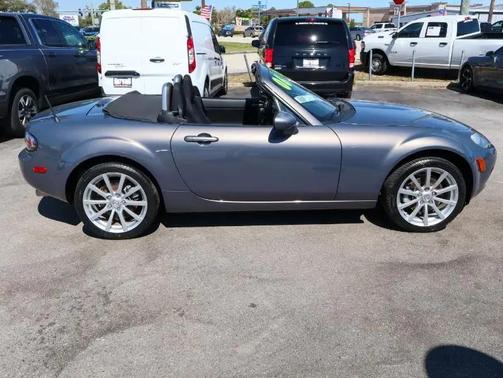 2006 Mazda MX-5 Miata Sport