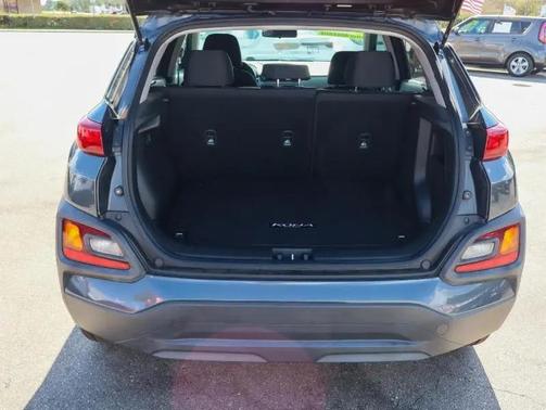 2021 Hyundai KONA SEL