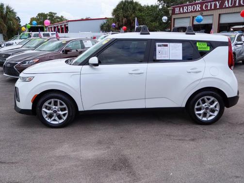 2022 Kia Soul LX