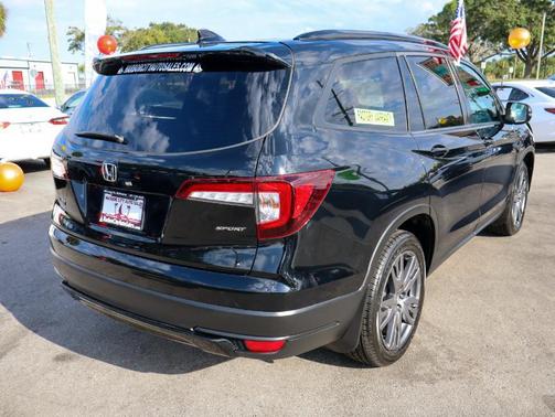 2022 Honda Pilot 2WD Sport