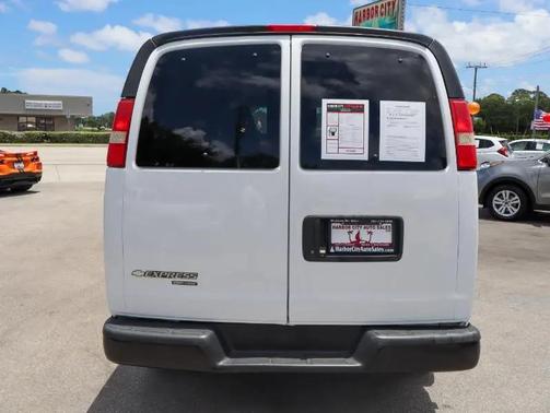 Summit White 2016 Chevrolet Express 2500 Work Van