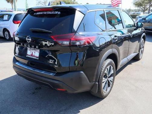 2022 Nissan Rogue SV