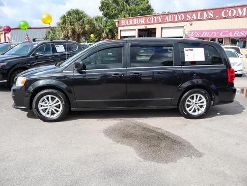 BLACK ONXY CRYSTAL 2019 Dodge Grand Caravan SXT