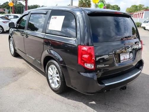 BLACK ONXY CRYSTAL 2019 Dodge Grand Caravan SXT