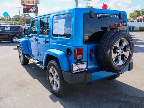 2016 Jeep Wrangler Unlimited Sahara