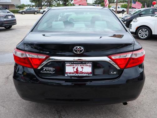 2017 Toyota Camry LE