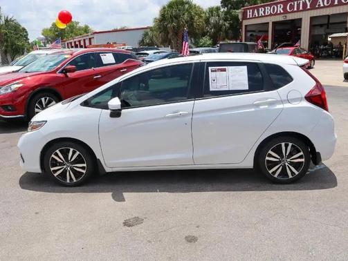 PLATNIUM WHITE PEARL 2020 Honda Fit EX
