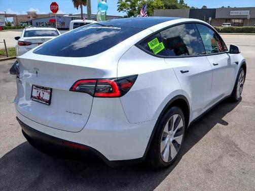 2021 Tesla Model Y Long Range Dual Motor All-Wheel Drive