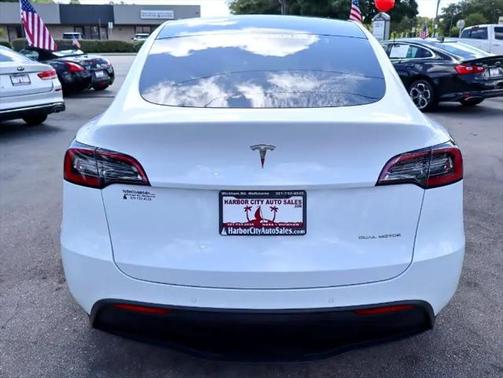 2021 Tesla Model Y Long Range Dual Motor All-Wheel Drive