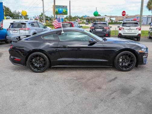 2018 Ford Mustang EcoBoost