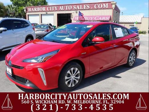 2019 Toyota Prius XLE