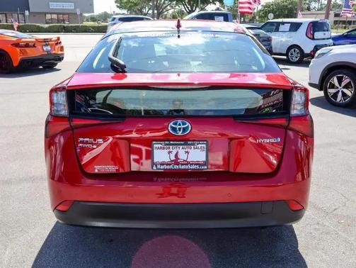 2019 Toyota Prius XLE