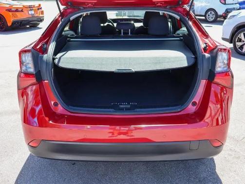 2019 Toyota Prius XLE