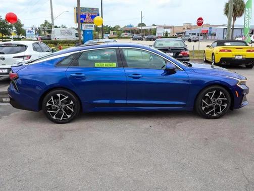 YATCH BLUE 2025 Kia K5 EX
