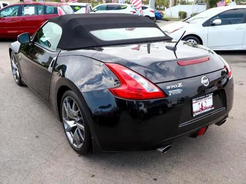 2015 Nissan 370Z Touring Sport