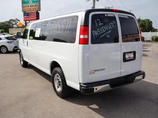 Summit White 2024 Chevrolet Express 3500 RWD 3500 Extended Wheelbase LT