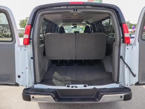 Summit White 2024 Chevrolet Express 3500 RWD 3500 Extended Wheelbase LT