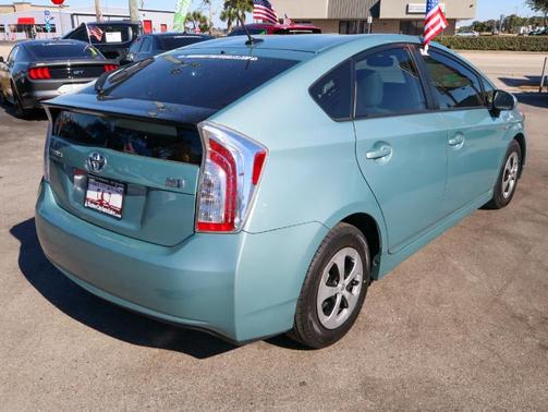 2013 Toyota Prius Four