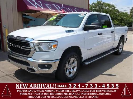 Bright White Clearcoat 2023 RAM 1500 Big Horn/Lone Star