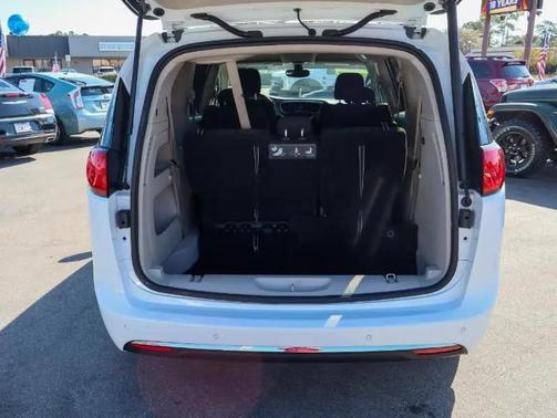 2020 Chrysler Pacifica Touring