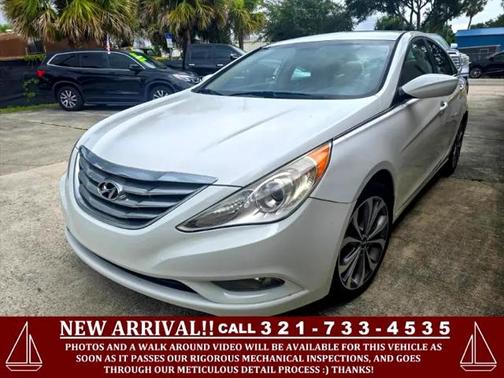 2013 Hyundai SONATA GLS