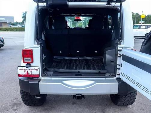 2012 Jeep Wrangler Unlimited Sahara