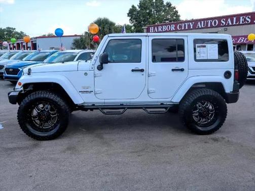 2012 Jeep Wrangler Unlimited Sahara