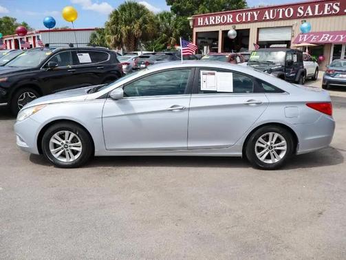 RADIANT SILVER 2013 Hyundai SONATA GLS