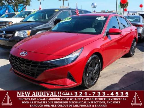 2023 Hyundai ELANTRA SEL