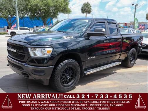 Black Forest Green Pearlcoat 2019 RAM 1500 Tradesman