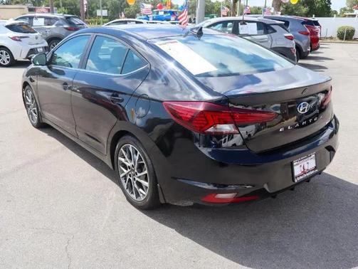 PHANTHOM BLACK 2019 Hyundai ELANTRA Limited